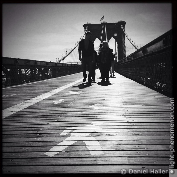 Brooklyn Bridge, light-phenomenon.com, Daniel Haller